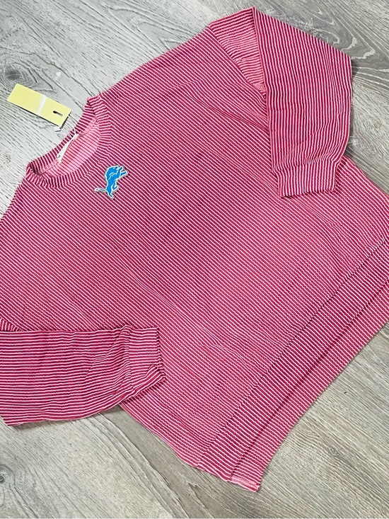 detroit Lions Tops - Detroit Lions Striped pink strawberry Crewneck top size Medium Women